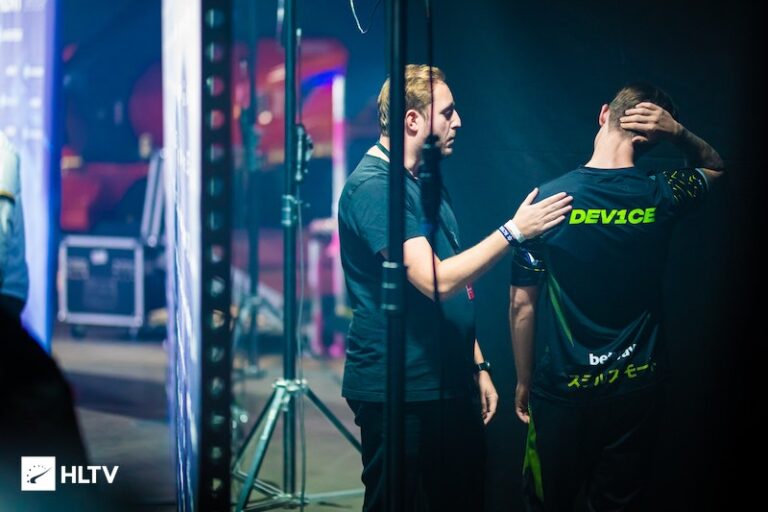 How to Control Emotions in Esports? esportimes